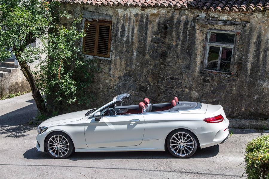  Mercedes-Benz C300 Cabriolet AMG Line 2016 года  (фото 23 из 32)